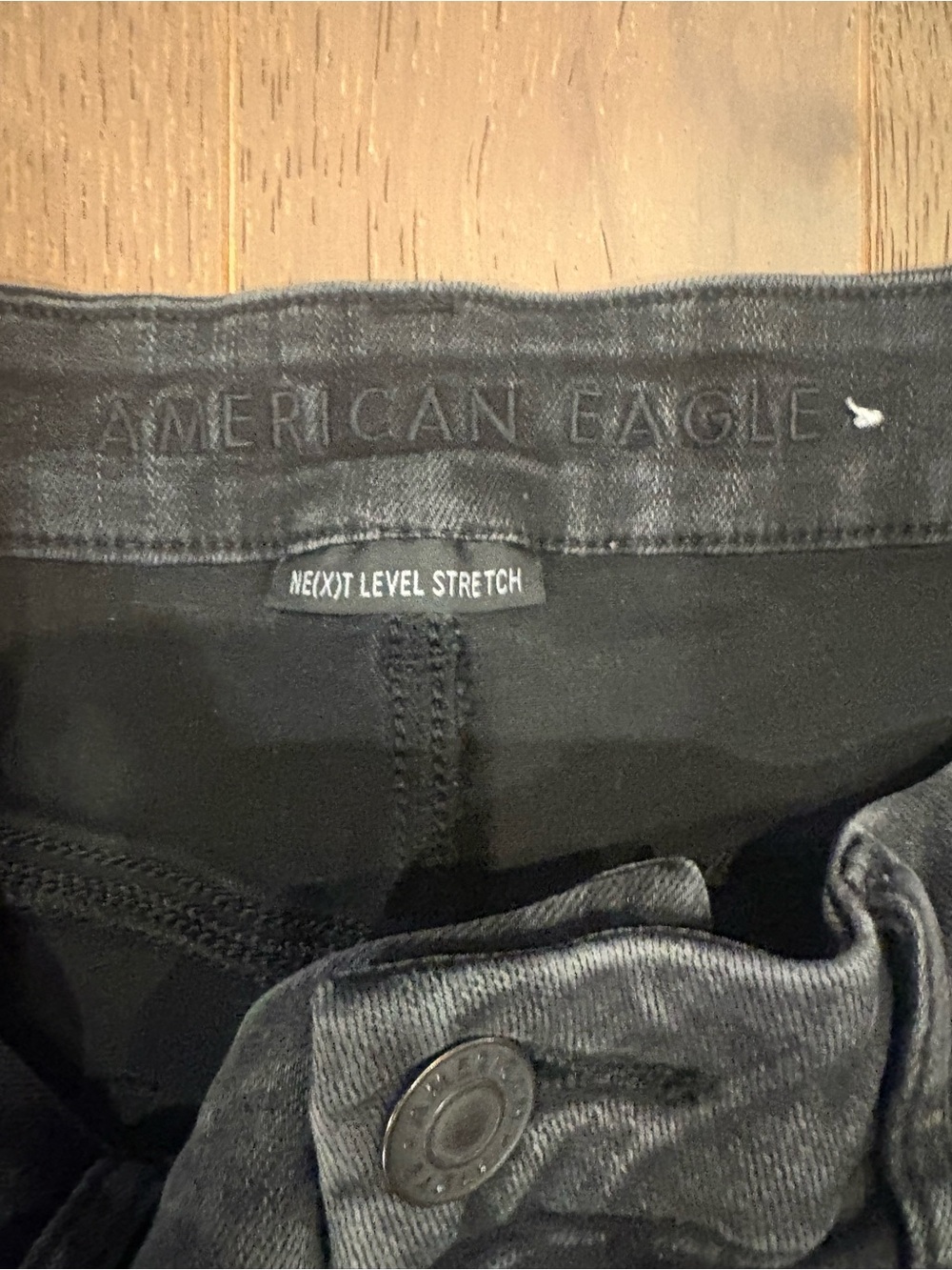 American Eagle $60 Next Level Stretch Hi-Rise Raw Hem Skinny Jeans Black 10 Long - Picture 6 of 12
